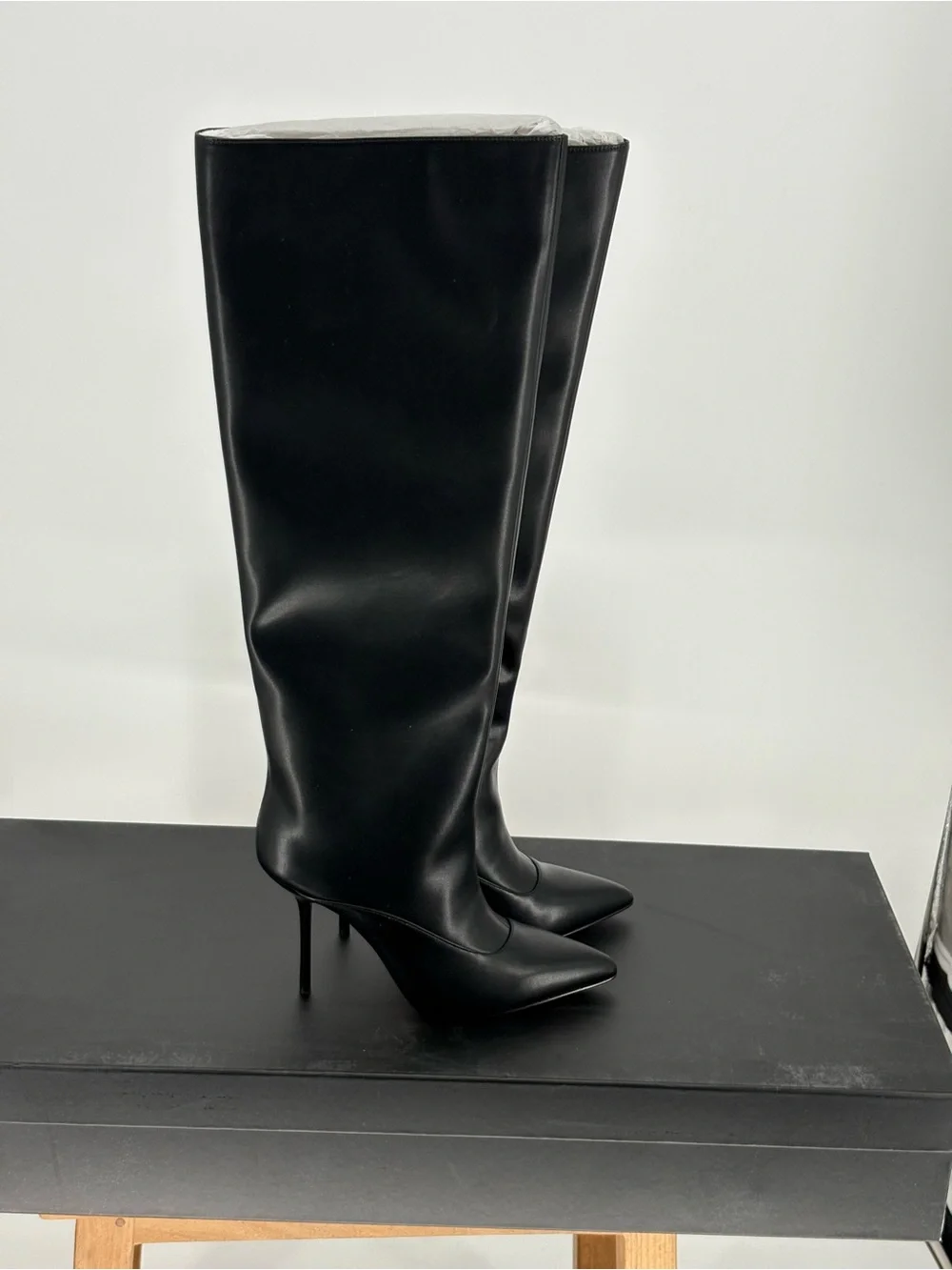 New AAJ BY AMINAH ISABELLA KNEE HIGH BOOTS SIZE 6.5